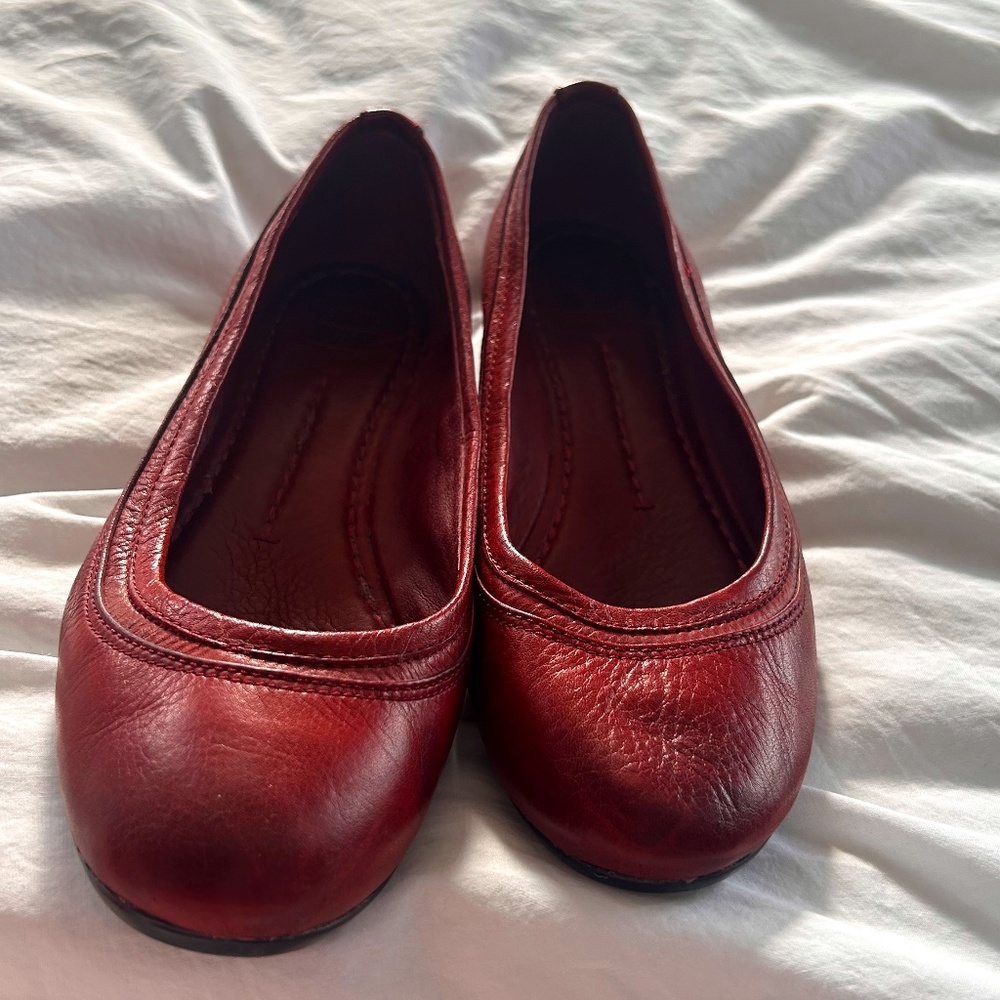 Frye Carson Ballet Flat red size 7.5 women's flats